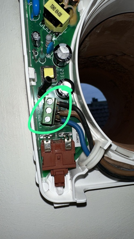 Afbeeldingslocatie: https://tweakers.net/i/dSxUaQNgVj5grwh5QyewBSF0N7Y=/x800/filters:strip_icc():strip_exif()/f/image/y9ERtM1EfzJ0QWqvKiVZkZo5.jpg?f=fotoalbum_large