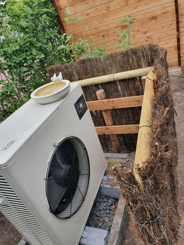 Afbeeldingslocatie: https://tweakers.net/i/dTHtrAgh3xLwNZkFzPzNEZarJx0=/x800/filters:strip_icc():strip_exif()/f/image/fHG2n065OMdQAI8grXzcA5P9.jpg?f=fotoalbum_large