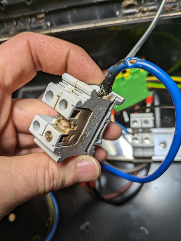 Afbeeldingslocatie: https://tweakers.net/i/dV1S1eDzeY-HwFjoSXfBdqfKzKI=/x800/filters:strip_icc():strip_exif()/f/image/4ox6elX0y5c9pSdGVQIbMCLk.jpg?f=fotoalbum_large