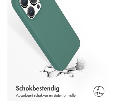 Accezz Liquid Silicone Backcover met MagSafe iPhone 15 Pro - Donkergroen