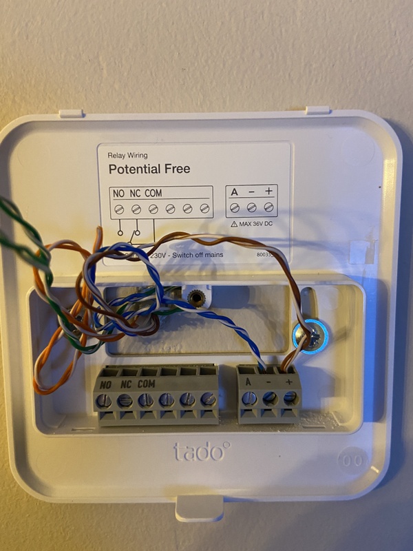 Afbeeldingslocatie: https://tweakers.net/i/deF9jNxad1IXMjJx2qjMoTW9NPo=/x800/filters:strip_icc():strip_exif()/f/image/d9b27eSfbEGn6JnoiNKpDWQB.jpg?f=fotoalbum_large