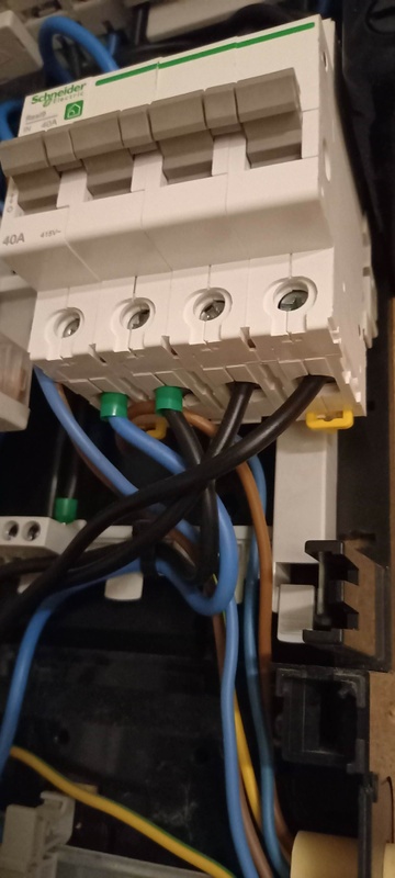 Afbeeldingslocatie: https://tweakers.net/i/dnP37fmc5fEp9_n-HKAEHbC6P3I=/x800/filters:strip_icc():strip_exif()/f/image/AGndfvEIoDHunJEdpotD3oVw.jpg?f=fotoalbum_large