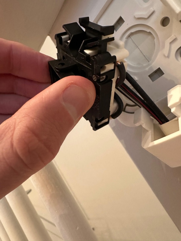 Afbeeldingslocatie: https://tweakers.net/i/dp3gIiNKl-wtTIG4Xc93pzRdzfQ=/x800/filters:strip_icc():strip_exif()/f/image/FXD1rrDxii5n0qLaE7yp5JFI.jpg?f=fotoalbum_large