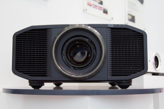 JVC DLA-Z1