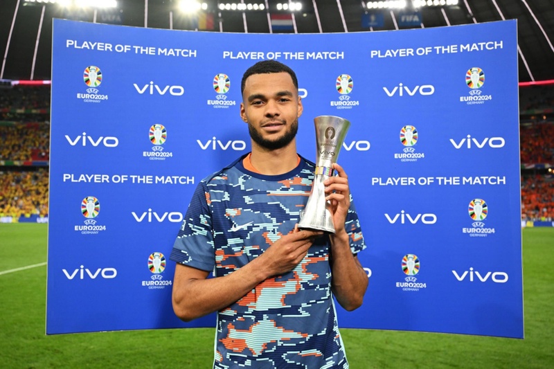 Afbeeldingslocatie: https://tweakers.net/i/dsZfqjdSEs0UFNF-CeHNtKXs6NA=/800x/filters:strip_icc():strip_exif()/f/image/v4IPTG87OhAecDknWWjdAyOJ.jpg?f=fotoalbum_large