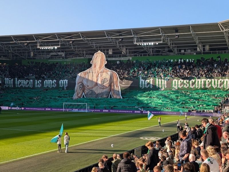 Afbeeldingslocatie: https://tweakers.net/i/dtkg35qgMPUjYi5fRqdLGReTUnU=/800x/filters:strip_icc():strip_exif()/f/image/3BImEPPvtSoMSBLzj576eVdP.jpg?f=fotoalbum_large