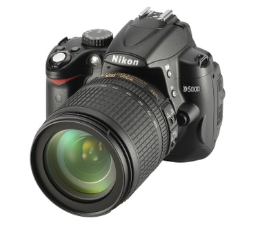 Nikon D5000 + AF-S DX INKKOR 18-105mm G ED VR + AF-S NIKKOR 70-300mm G IF ED VR