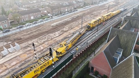 Afbeeldingslocatie: https://tweakers.net/i/dvxxo6gFJdLkKU3WxHoD3_K-xv0=/fit-in/4920x3264/filters:max_bytes(3145728):no_upscale():strip_icc():strip_exif()/f/image/uO1rhPO0Of39BNjTZSJQAzO9.jpg?f=user_large