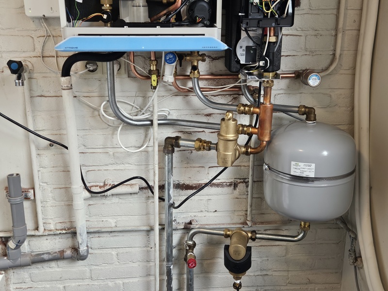 Afbeeldingslocatie: https://tweakers.net/i/dwPU3XD8bHP9QKpWvFwTUy9miAo=/800x/filters:strip_icc():strip_exif()/f/image/t4cIbkXnA6Hrje5fz9GW3SJN.jpg?f=fotoalbum_large