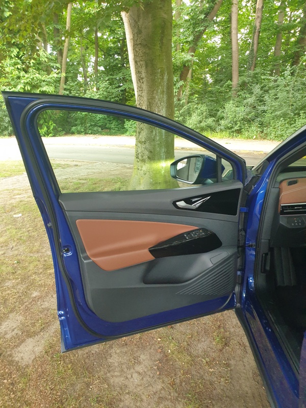 Afbeeldingslocatie: https://tweakers.net/i/e-e9gRatxxYEG2yl3ZyKhs_5ixY=/x800/filters:strip_icc():strip_exif()/f/image/HdH91JQZtcJvmYqNsulzNuWO.jpg?f=fotoalbum_large