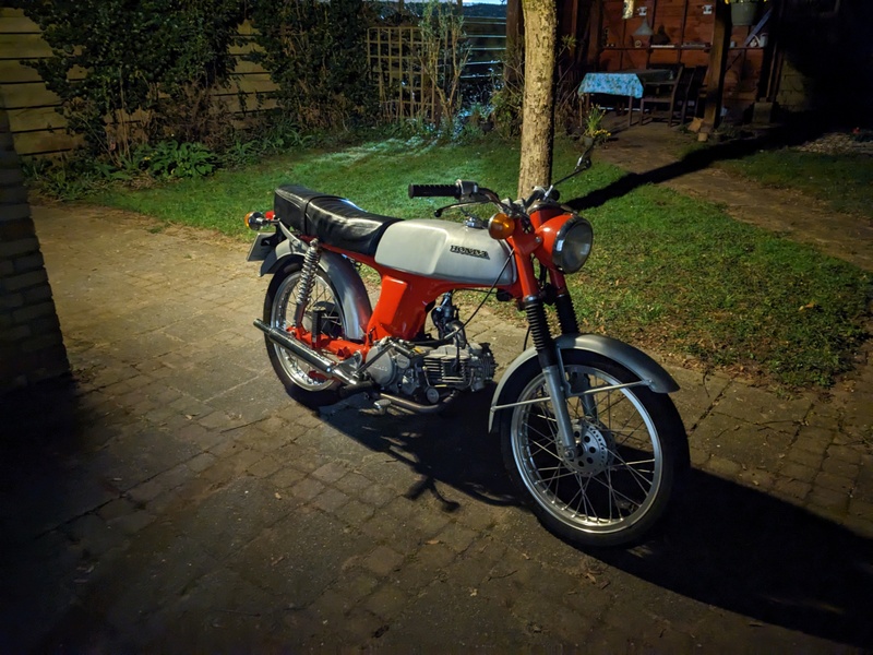 Afbeeldingslocatie: https://tweakers.net/i/e-v78uI3IuBQ09sNNBVs1X_i7Xs=/800x/filters:strip_icc():strip_exif()/f/image/6SEknLvZC0r5tuoCl7yMSv34.jpg?f=fotoalbum_large