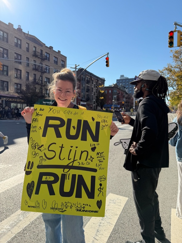 Afbeeldingslocatie: https://tweakers.net/i/e2bZ5lW0Q15nT993XKiIOrPn6Uc=/x800/filters:strip_icc():strip_exif()/f/image/8GkfpWRlLHjvP9nlz5Mwczlb.jpg?f=fotoalbum_large