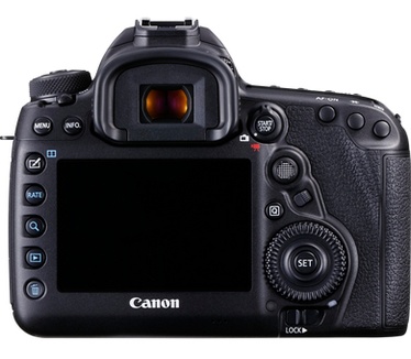 Canon 5D Mark IV + 24-105mm f/4L IS II USM
