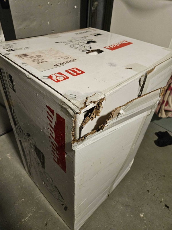 Afbeeldingslocatie: https://tweakers.net/i/e8-YpxMWJSLGkdesLZ_F-4PeiGY=/x800/filters:strip_icc():strip_exif()/f/image/bnuxeakbwYfQXO5rot8Fv1AG.jpg?f=fotoalbum_large