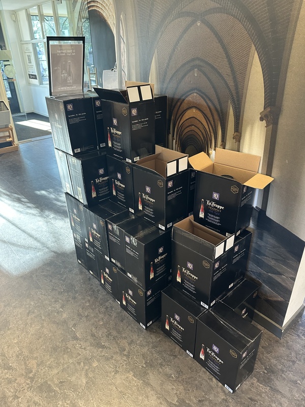 Afbeeldingslocatie: https://tweakers.net/i/e802pxaU6DkLSWHvp_tnLr2_Gmg=/x800/filters:strip_icc():strip_exif()/f/image/Tlu9GM3EraJIBFxlJZBGqr8T.jpg?f=fotoalbum_large