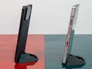 Behuizing van de ROG Phone 9 Pro (links) en Redmagic 10 Pro
