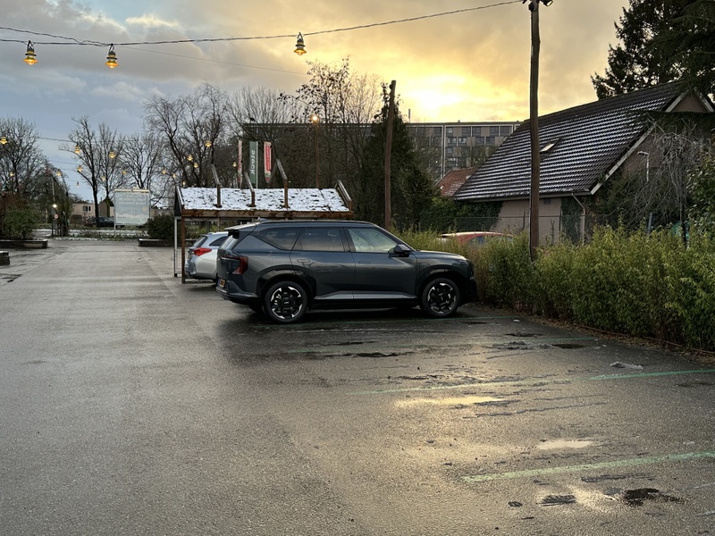 Afbeeldingslocatie: https://tweakers.net/i/e8gEpKyi8P1aTHHKPxY-jZf_D0Y=/800x/filters:strip_icc():strip_exif()/f/image/2zvGgX1WEz9tam1hiswTWq7d.jpg?f=fotoalbum_large