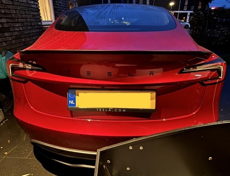 Afbeeldingslocatie: https://tweakers.net/i/e9CGEIC5ErGZ3OOkqu9MYi2snbw=/fit-in/4920x3264/filters:max_bytes(3145728):no_upscale():strip_icc():strip_exif()/f/image/Izjzk9kFZQJQkObqLIJWmdWc.jpg?f=user_large