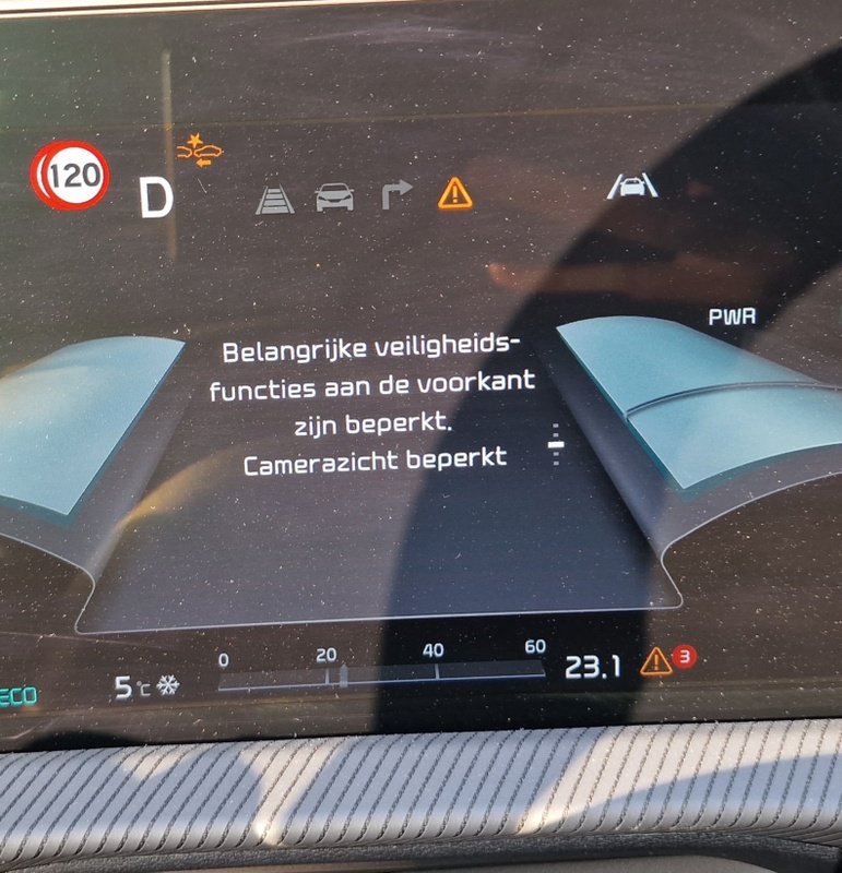 Afbeeldingslocatie: https://tweakers.net/i/eCK1v11oiIblCpZUREXX-7fKR_I=/x800/filters:strip_icc():strip_exif()/f/image/ulLwIyPCvgmpDJLin4T8Gmma.jpg?f=fotoalbum_large