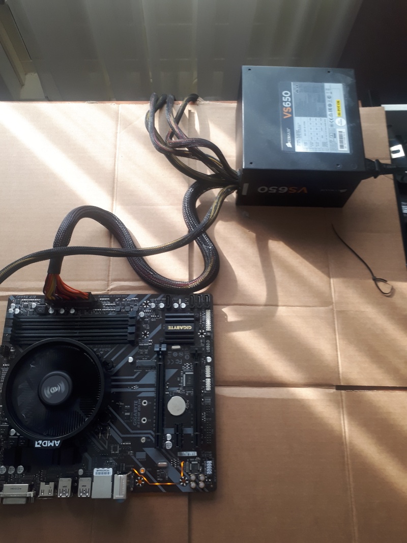 Afbeeldingslocatie: https://tweakers.net/i/eGao14-0mbbrmxqIk1bzFTz_dNY=/800x/filters:strip_icc():strip_exif()/f/image/bMskmrpUnE6FuuLIzmqlp6RT.jpg?f=fotoalbum_large