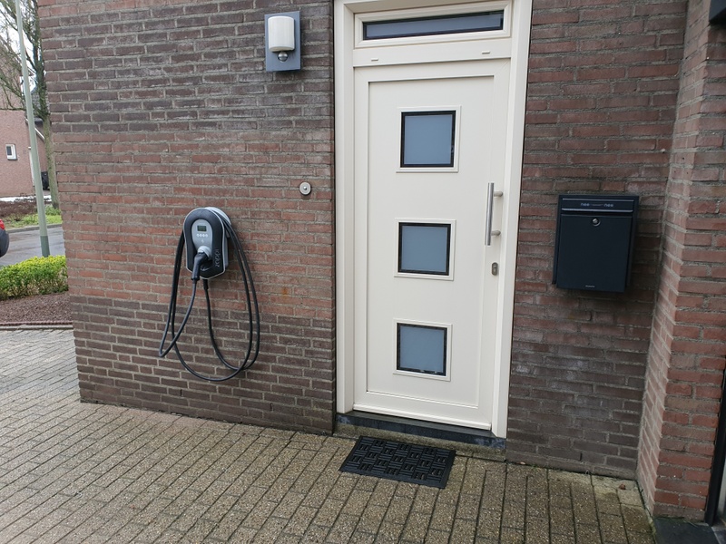 Afbeeldingslocatie: https://tweakers.net/i/eIZHf23rDzML8kQP4rBUXsi5DFo=/800x/filters:strip_icc():strip_exif()/f/image/FlDoHq7X0DOotVlK1mBNtDBA.jpg?f=fotoalbum_large