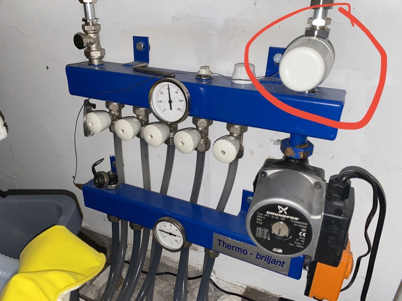 Afbeeldingslocatie: https://tweakers.net/i/eJkp58BV4x8TtWVmk3OwRH6Nl1o=/800x/filters:strip_icc():strip_exif()/f/image/TO17mUpEKufDwG81qDD3OzBE.jpg?f=fotoalbum_large