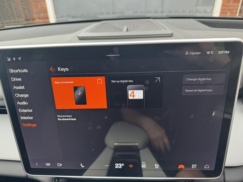 Afbeeldingslocatie: https://tweakers.net/i/ePlLFRILiZ0Hah-nKUZsU607AUk=/800x/filters:strip_icc():strip_exif()/f/image/FeVBvL70GCa7U6lwL4jRZ57a.jpg?f=fotoalbum_large