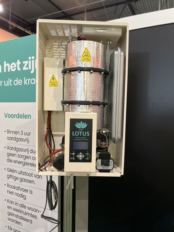 Afbeeldingslocatie: https://tweakers.net/i/eQEArDQACG1EvThKq6omWtq8XtI=/x800/filters:strip_icc():strip_exif()/f/image/9vAur1Nz5YfBWNlwGbFvRNTl.jpg?f=fotoalbum_large