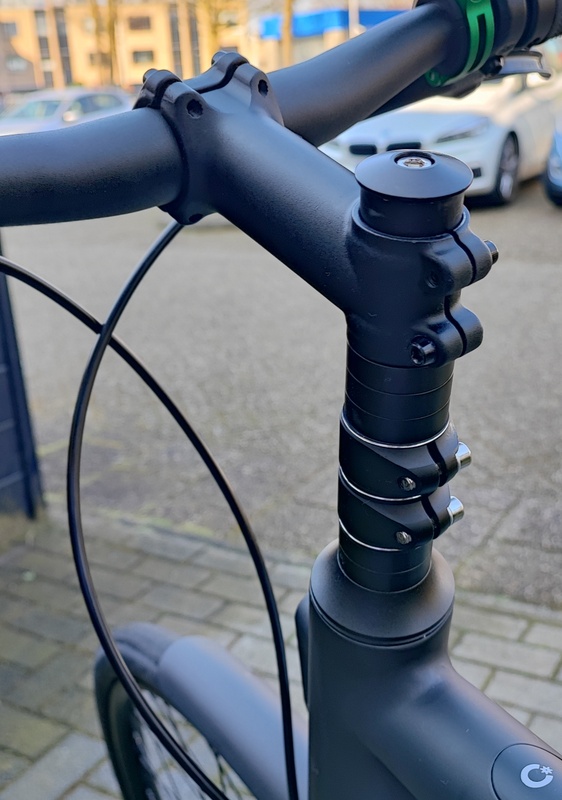 Afbeeldingslocatie: https://tweakers.net/i/eRPkhjS-0fooqqc1ka0ibAbth9c=/x800/filters:strip_icc():strip_exif()/f/image/GYAYBS6HLJPYvB0nFo1BoCx2.jpg?f=fotoalbum_large