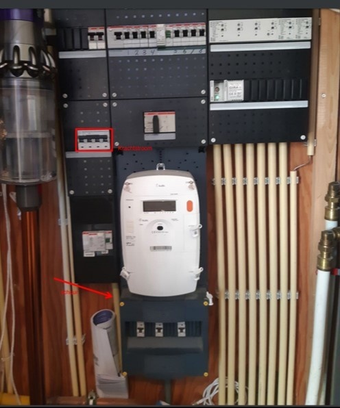 Afbeeldingslocatie: https://tweakers.net/i/eTuZ2E4TzIAq6gBEvHqkDx3I2bs=/f/image/PiMuvsgPDJkK5gaYrj0W5hY7.jpg