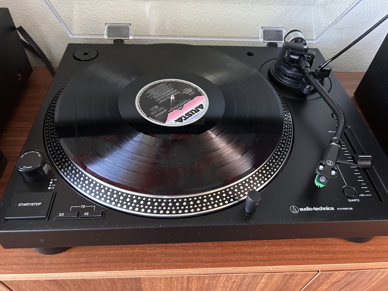 Afbeeldingslocatie: https://tweakers.net/i/eWIJp-RgxnUr3ueGAJa2DfX04UA=/800x/filters:strip_icc():strip_exif()/f/image/P6CkKWBXfZsqfRIuALu1oUok.jpg?f=fotoalbum_large