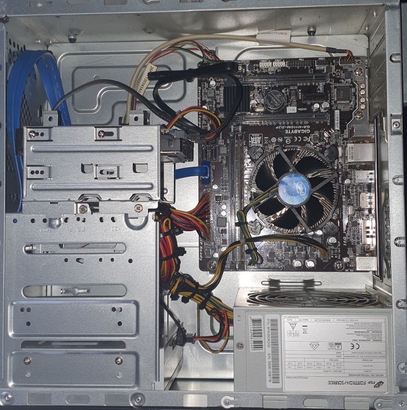 Afbeeldingslocatie: https://tweakers.net/i/eZ1Umz-pU2SWqTP894BBnl1dBvs=/x800/filters:strip_icc():strip_exif()/f/image/apgV3gVO0gjeW7a4xgiub5Jq.jpg?f=fotoalbum_large