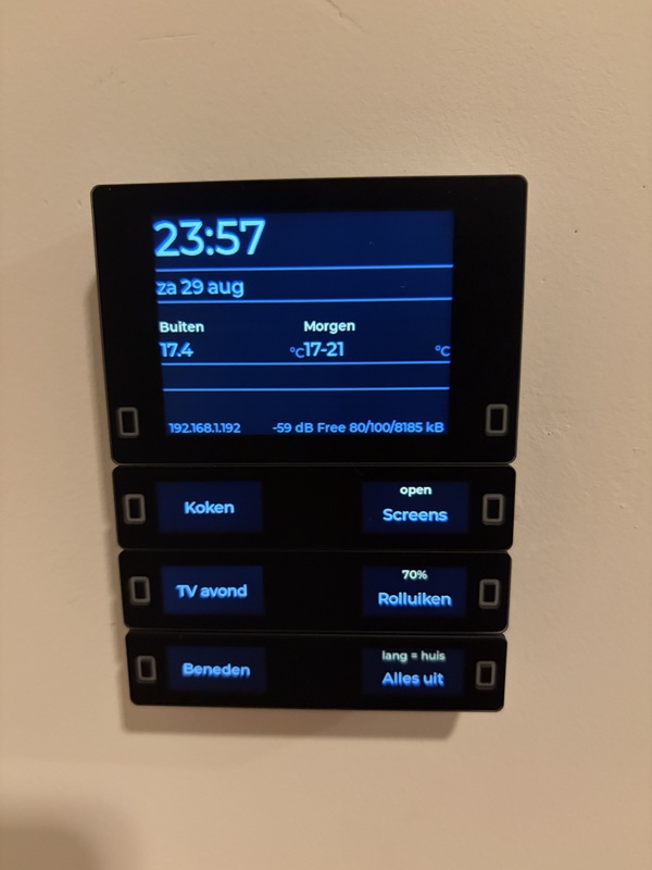 Afbeeldingslocatie: https://tweakers.net/i/ea8AEwv_DbYheb9e9SfuBobRFa8=/x800/filters:strip_icc():strip_exif()/f/image/4kp3RaR4FKL99tA8t9eqe5AM.jpg?f=fotoalbum_large