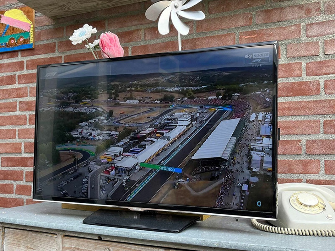 Afbeeldingslocatie: https://tweakers.net/i/eabeOacCaqfZLrHtxMQSfrVspro=/full-fit-in/4920x3264/filters:max_bytes(3145728):no_upscale():strip_icc():fill(white):strip_exif()/f/image/4ptQjOq4A0Z8ktFTiXjtYYFo.jpg?f=user_large