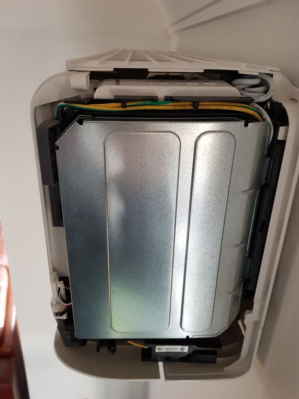 Afbeeldingslocatie: https://tweakers.net/i/eaxkikcb42nn198kcXmQE46bjrU=/x800/filters:strip_icc():strip_exif()/f/image/3JEtdAP1eHd4RwuPrANWuLE6.jpg?f=fotoalbum_large