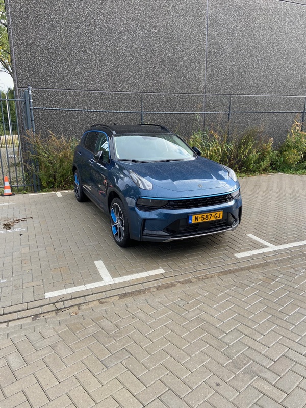 Afbeeldingslocatie: https://tweakers.net/i/ej8PlsDbn5fLvGxBzIkjfgQwjeg=/x800/filters:strip_icc():strip_exif()/f/image/trP5bF7GRkOd54Csc6m29cfx.jpg?f=fotoalbum_large