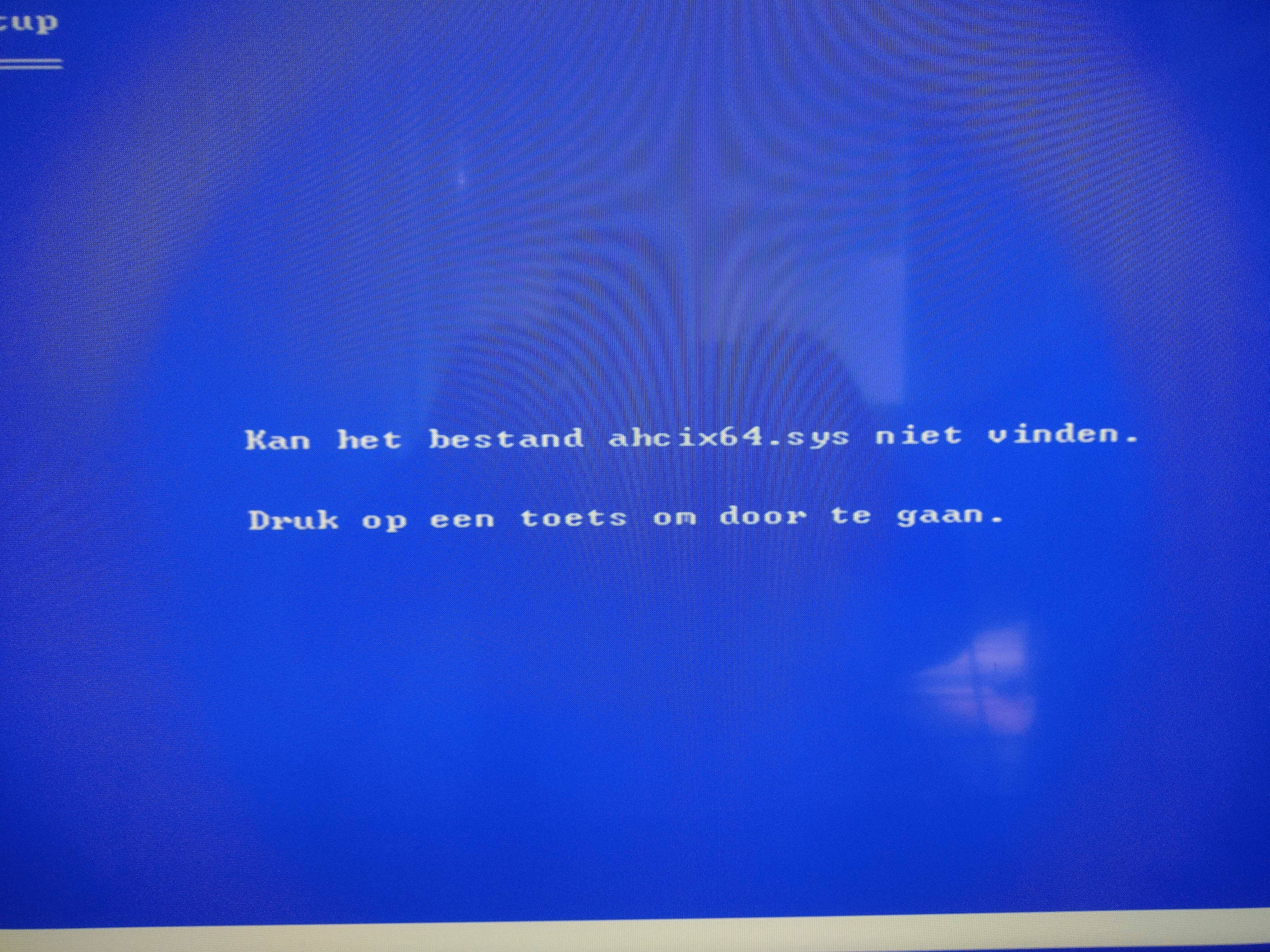 Afbeeldingslocatie: https://tweakers.net/i/ejh2mU_FFBHdj0ajYXAwwj4ikh8=/full-fit-in/4920x3264/filters:max_bytes(3145728):no_upscale():strip_icc():fill(white):strip_exif()/f/image/FBQY4DzNuChQ2wiACVyZrxHP.jpg?f=user_large