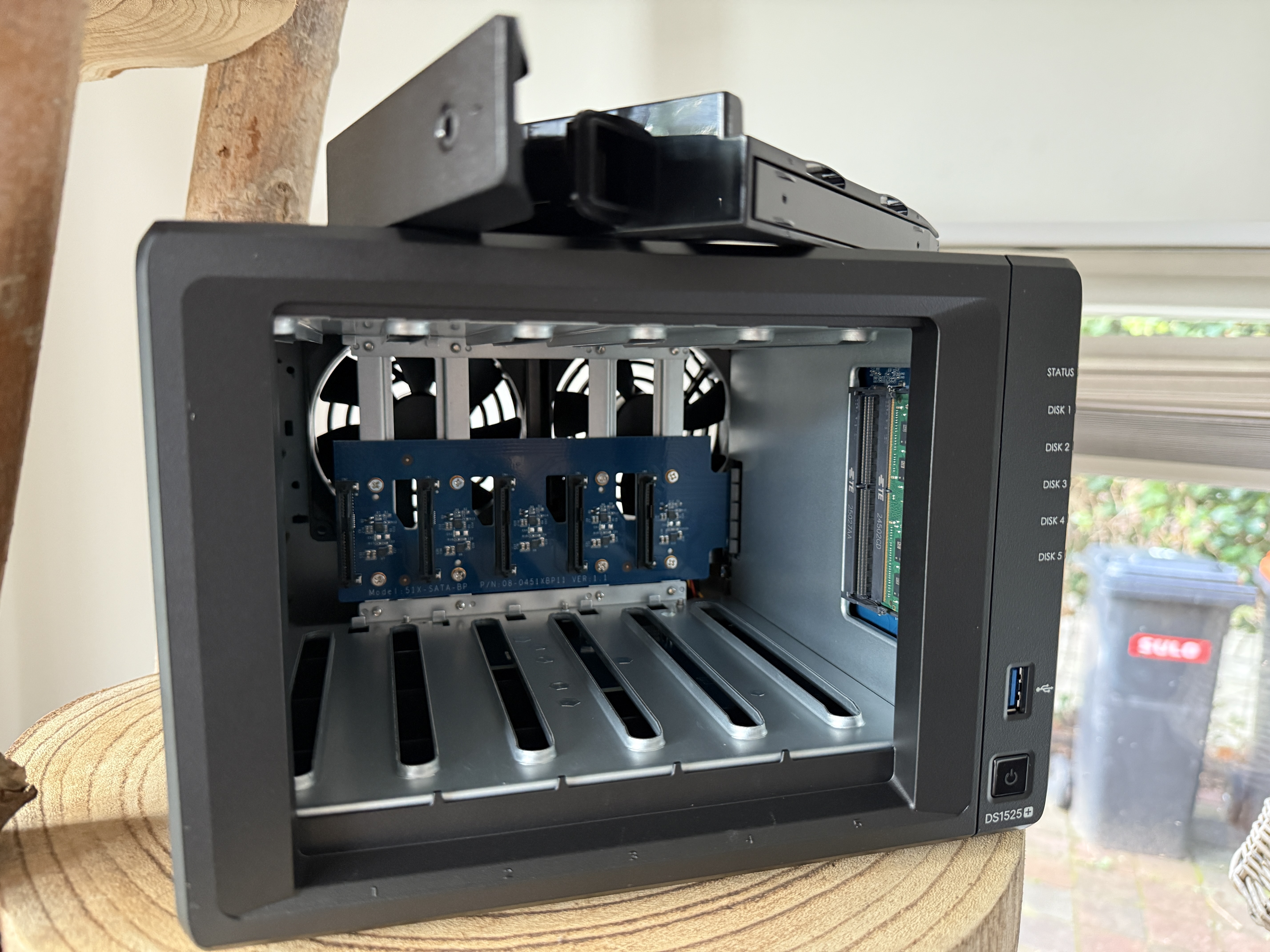 Afbeeldingslocatie: https://tweakers.net/i/ejxNmAKrW4IRCzKVCnGWUFF9k7M=/m/383141/1V54kfaYyLIUdlC5duP7SKwFN7gX38xNB0I9SKZoD7GclXYEG9.jpeg