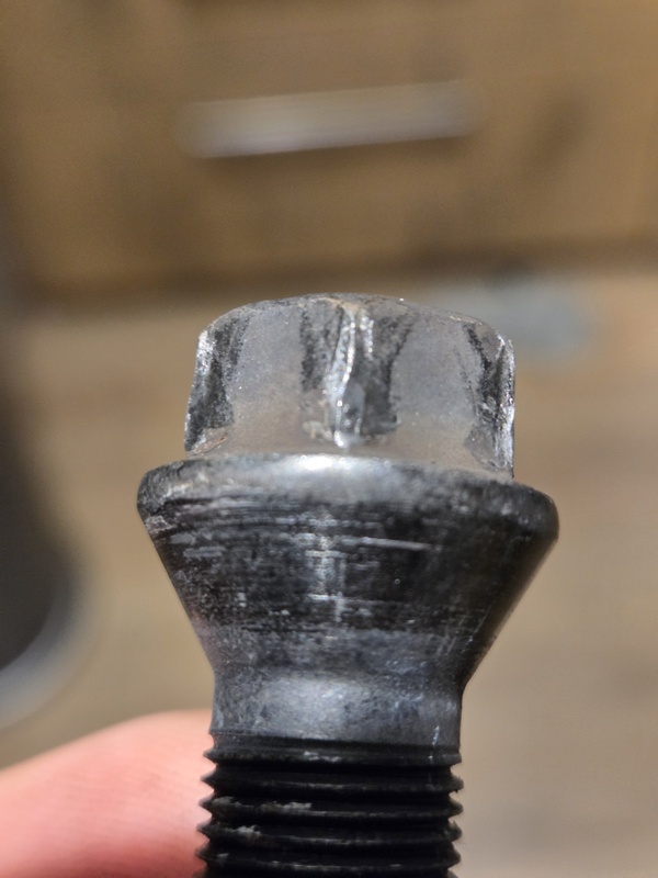 Afbeeldingslocatie: https://tweakers.net/i/ekUQdQUonabOCM5B0ya5zpdJ3v0=/x800/filters:strip_icc():strip_exif()/f/image/bK8CvNIls9Svys5ir9cS0Vsj.jpg?f=fotoalbum_large