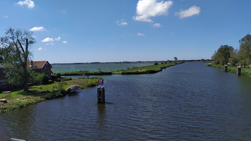 Afbeeldingslocatie: https://tweakers.net/i/elbMpLpyWDaz8mSjtOVAT3gYtqM=/800x/filters:strip_icc():strip_exif()/f/image/1H2d9cDWI7Mwp1lLwxpEmLTy.jpg?f=fotoalbum_large