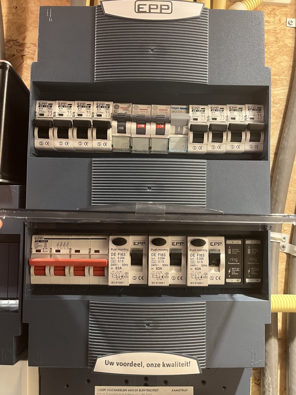 Afbeeldingslocatie: https://tweakers.net/i/eln8McMUCFJyKyRlcC-38N0XFBk=/x800/filters:strip_icc():strip_exif()/f/image/q5QDhE7ErtoPEMadlKGGv4Xz.jpg?f=fotoalbum_large