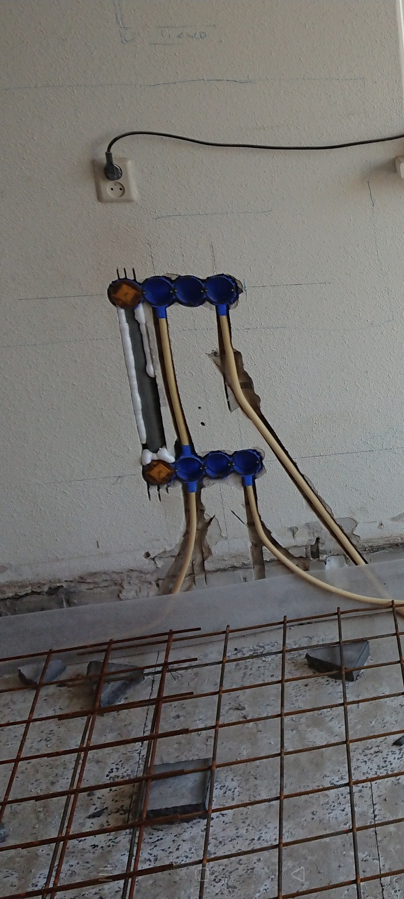 Afbeeldingslocatie: https://tweakers.net/i/emV_F7JLY7XIwZJUY-RKzIc7RaY=/800x/filters:strip_icc():strip_exif()/f/image/7ySBwfVaXdc1iMSJqgdy2L1p.jpg?f=fotoalbum_large