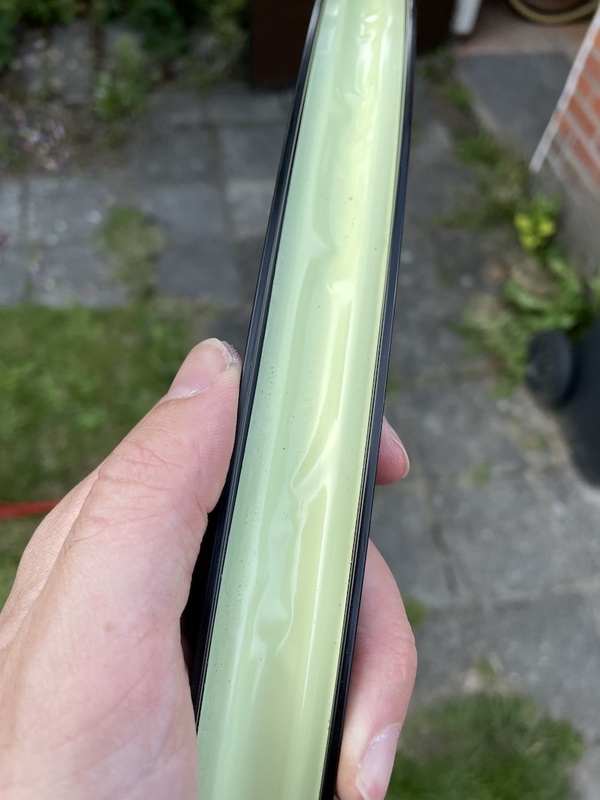 Afbeeldingslocatie: https://tweakers.net/i/eozFrdktHYSPK4cCUtGBm5tHPC4=/x800/filters:strip_icc():strip_exif()/f/image/UN9fjSZnAR01QVx5imDhcrqv.jpg?f=fotoalbum_large