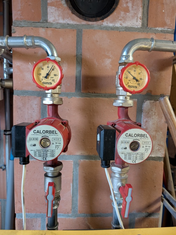 Afbeeldingslocatie: https://tweakers.net/i/erI5EqGs_N_5kE-JWyxJgPabIEI=/x800/filters:strip_icc():strip_exif()/f/image/dc7aeVgBWPJHbS4OI4CetiIH.jpg?f=fotoalbum_large