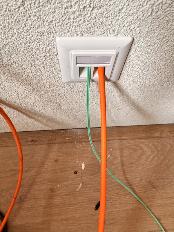 Afbeeldingslocatie: https://tweakers.net/i/ewspwIjPVSxOQu0GwFHeDt_KaZc=/x800/filters:strip_icc():strip_exif()/f/image/VrK99twaRE8ns8a1q3i1XN3t.jpg?f=fotoalbum_large