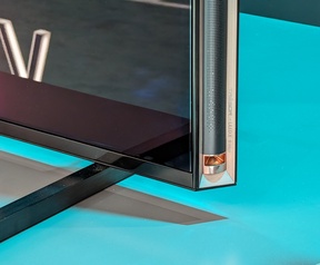 Hisense 110UX preview