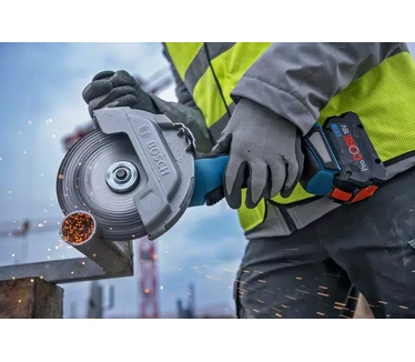 Bosch Professional haakse accuslijpmachine GWS 18V-180 PC (doorslijpdiepte 230 mm, zonder accu's en oplader, in kartonnen doos)