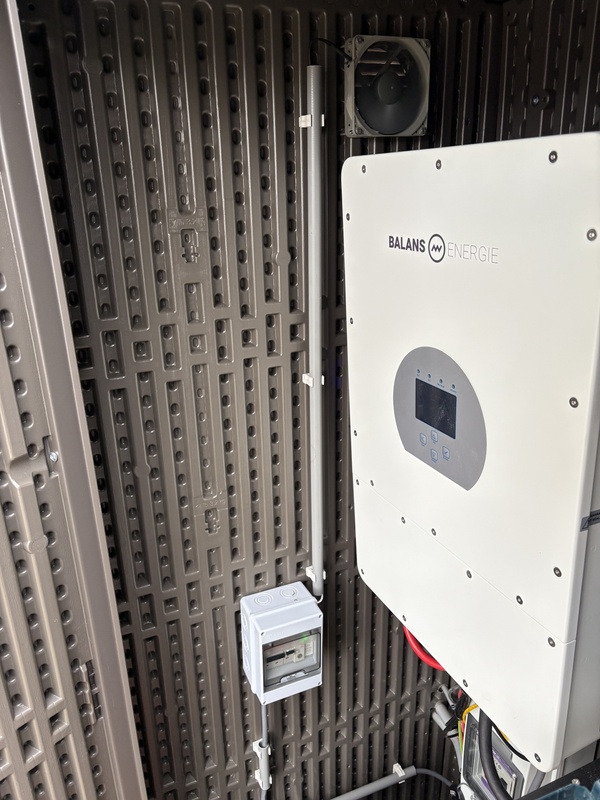 Afbeeldingslocatie: https://tweakers.net/i/f4emHC1ozXAQzyE0fMrr-Pk8qVc=/x800/filters:strip_icc():strip_exif()/f/image/O6hz9qSajnuQx8AFt6xKZCGL.jpg?f=fotoalbum_large