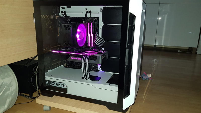 Afbeeldingslocatie: https://tweakers.net/i/f8KIG7q4B0ebKzCdF5gICz7ZihQ=/800x/filters:strip_icc():strip_exif()/f/image/3HdiCaZjlZG8VlLEAYL6eZbW.jpg?f=fotoalbum_large