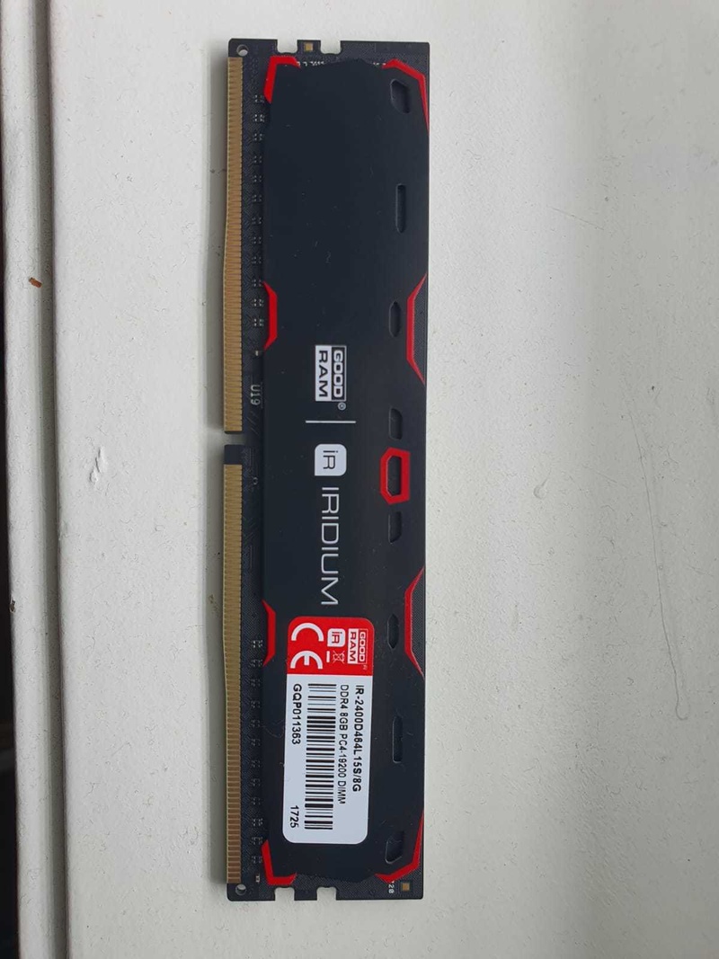 Afbeeldingslocatie: https://tweakers.net/i/f8xmLv-tqiCBVmLjA8-XSdkjUCY=/800x/filters:strip_icc():strip_exif()/f/image/S1yvUC8o07SxBlgxRHxlk8d5.jpg?f=fotoalbum_large